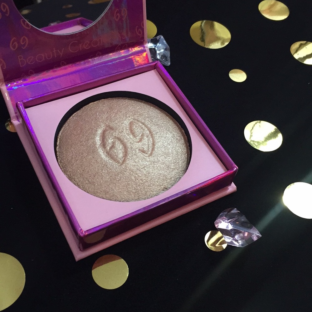 Annette 69 highlighter